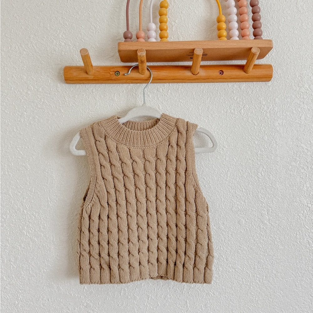 Chenille Cable Knit Sleeveless vest top